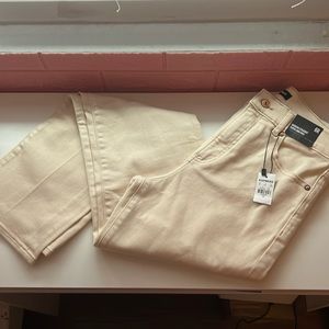 Express modern straight super high rise
